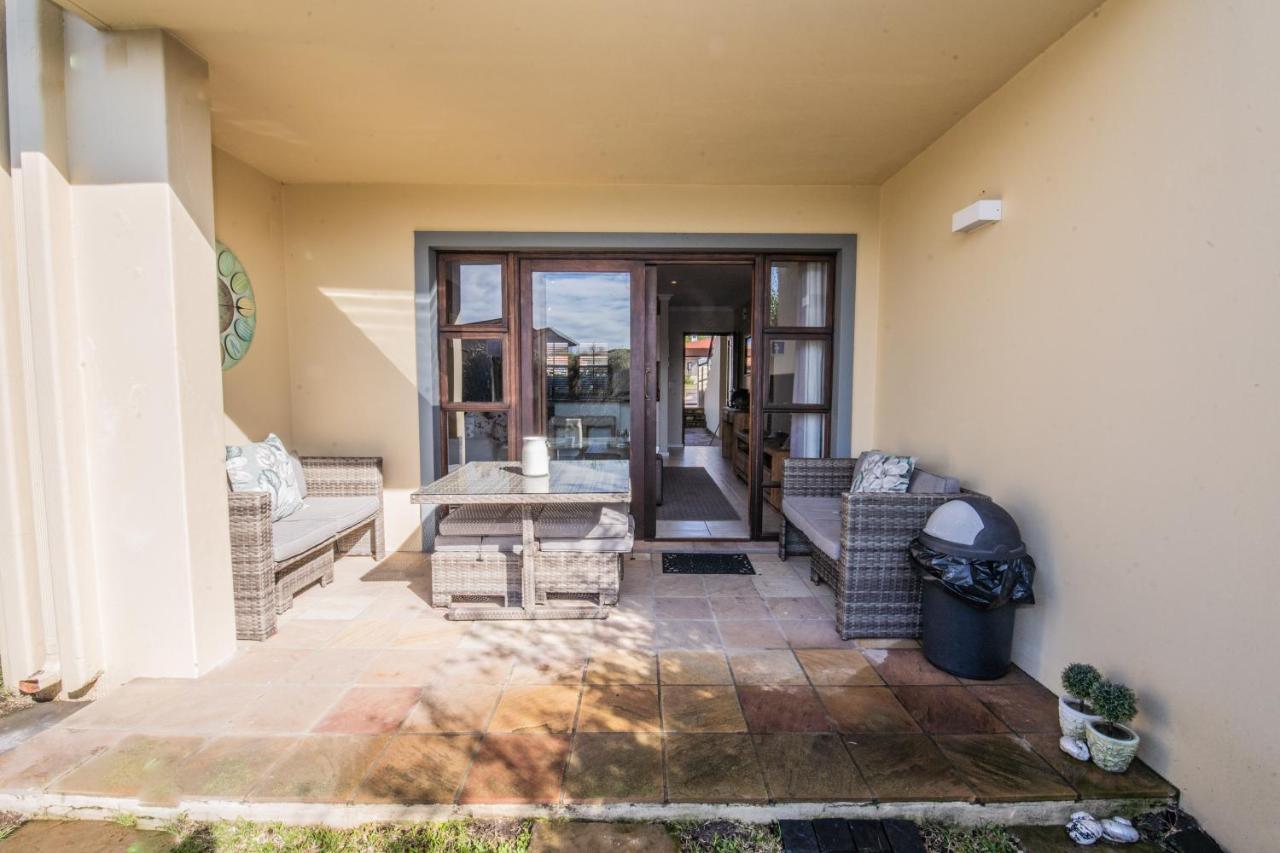 Six Whale Rock Gardens With Back Up Power For Load Shedding Apartment Plettenberg Bay Exterior photo