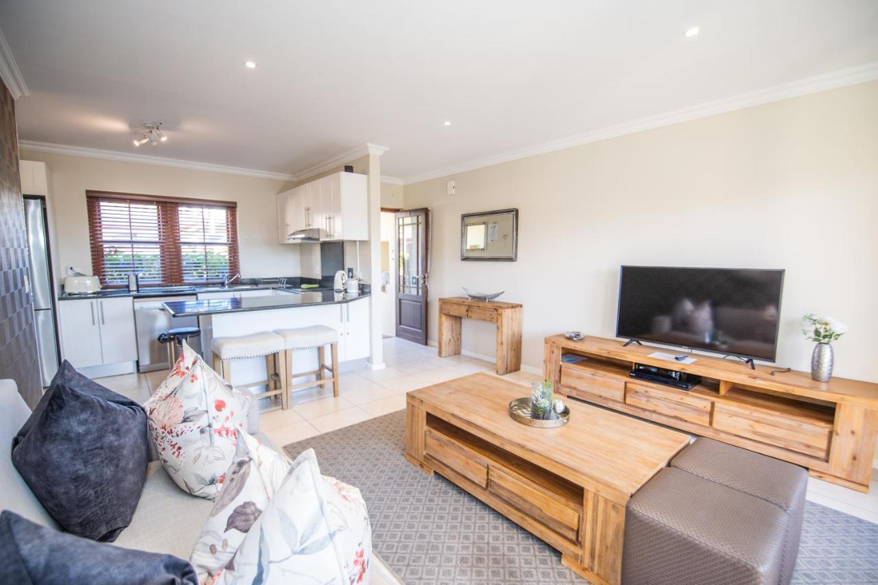 Six Whale Rock Gardens With Back Up Power For Load Shedding Apartment Plettenberg Bay Exterior photo