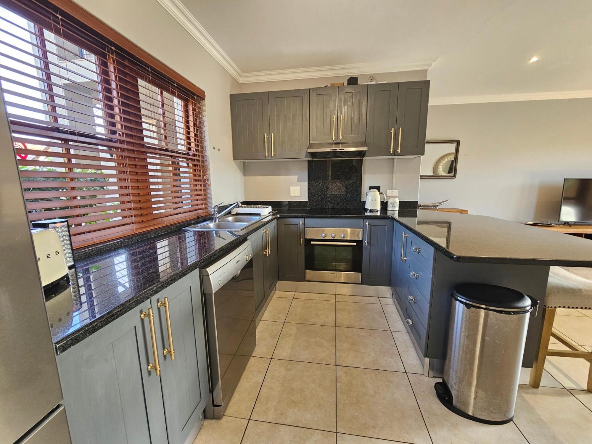 Six Whale Rock Gardens With Back Up Power For Load Shedding Apartment Plettenberg Bay Exterior photo