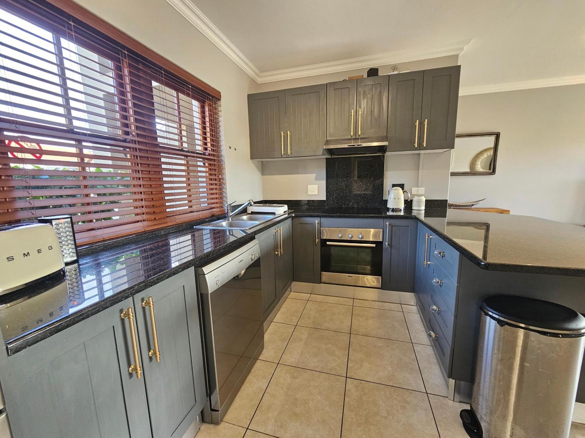 Six Whale Rock Gardens With Back Up Power For Load Shedding Apartment Plettenberg Bay Exterior photo