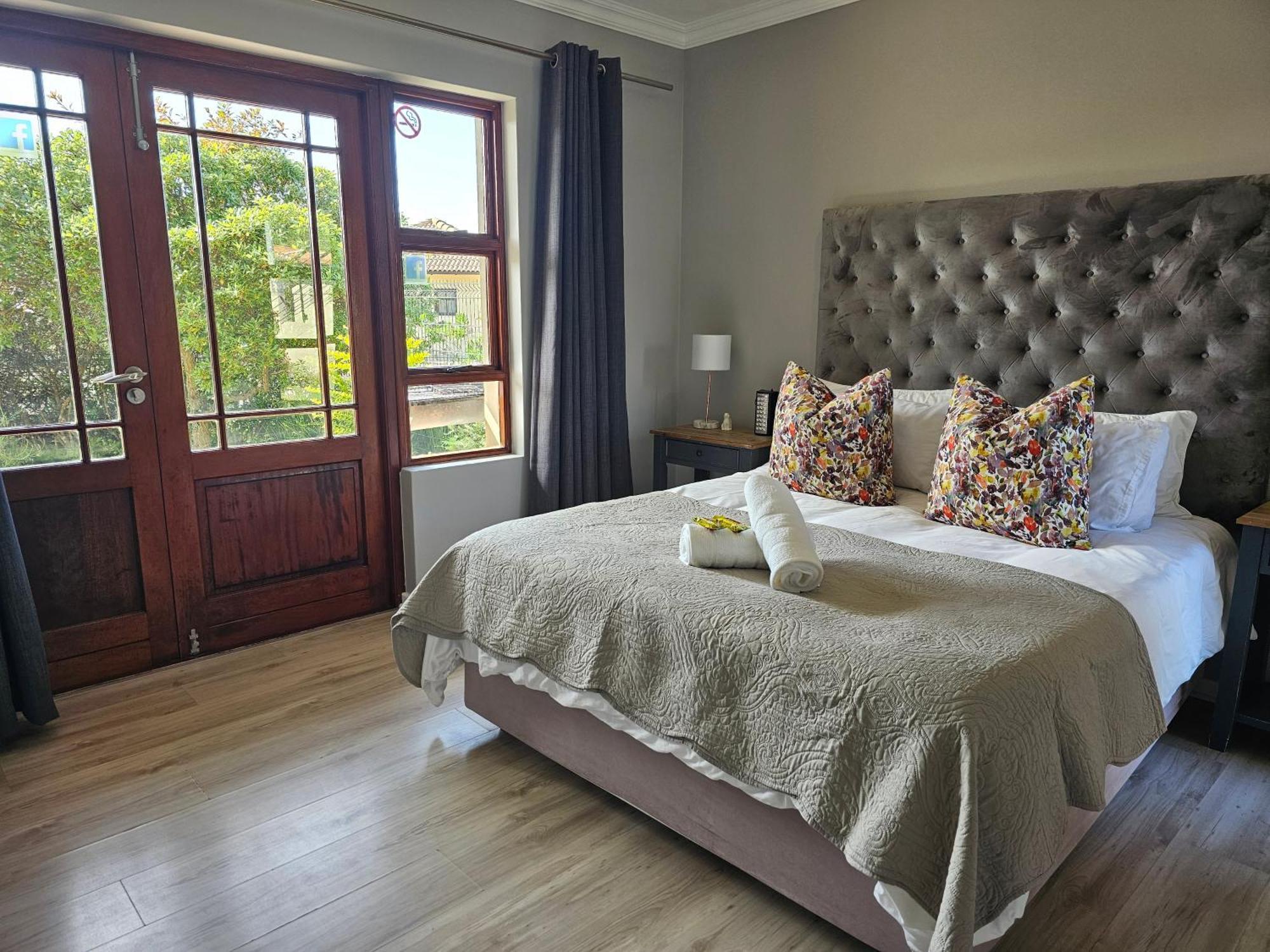 Six Whale Rock Gardens With Back Up Power For Load Shedding Apartment Plettenberg Bay Exterior photo